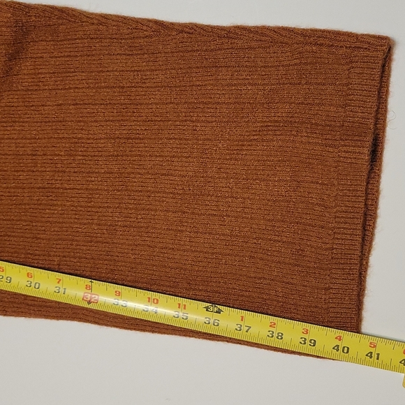 DKNY Cashmere Blend Jogger Set - Picture 12 of 16